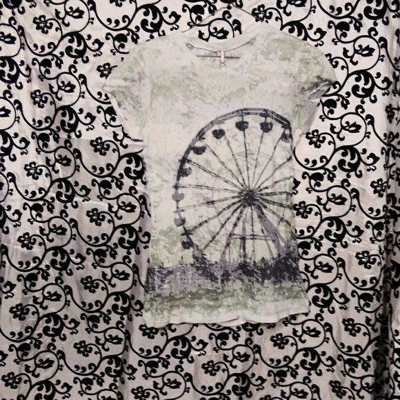 unknown Tops - Watercolor Ferris Wheel Tee